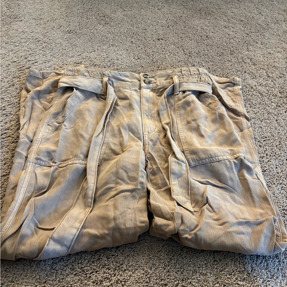 American Eagle Outfitters Tan Cargo Pants Casual Cotton Blend